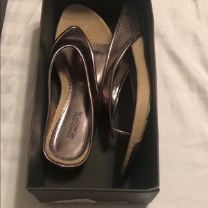 Flip flops Kenneth Cole